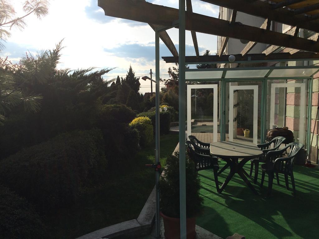 Belle Fleur Panzio Bed and Breakfast Budapest Eksteriør billede